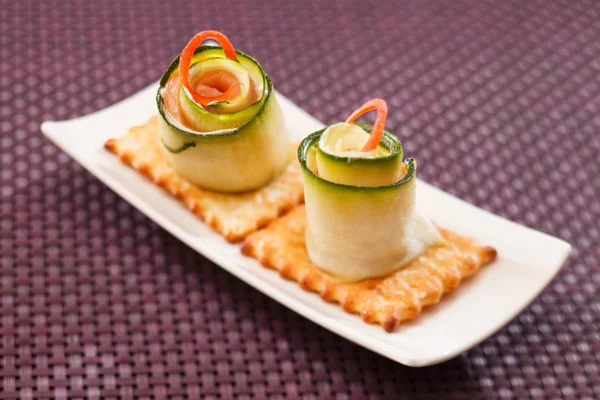 Canape with cucumber — Stock Photo, Image