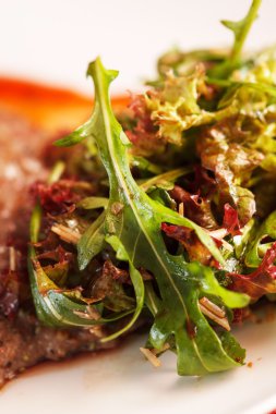 biftek salatası ile