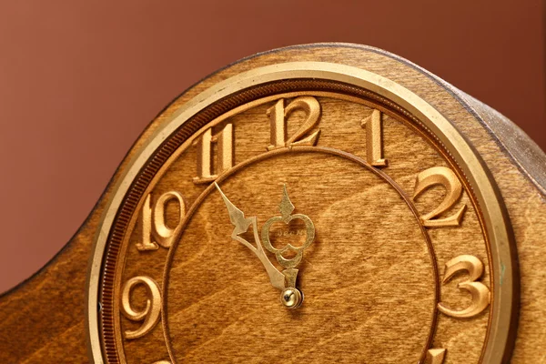 빈티지 나무 시계 — 스톡 사진