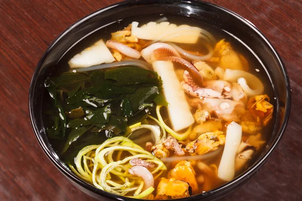 Japanse zeevruchten soep — Stockfoto