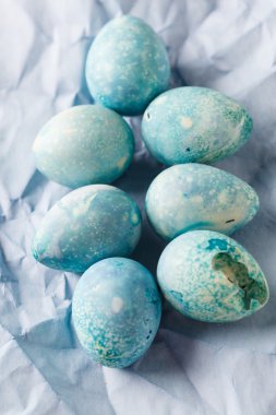 Mavi Paskalya yumurtaları