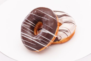 çörek üzerinde beyaz izole