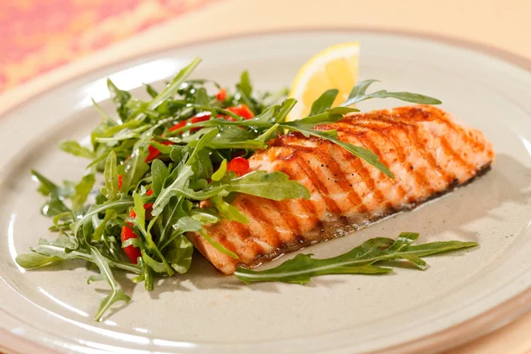 Gegrilde zalm — Stockfoto