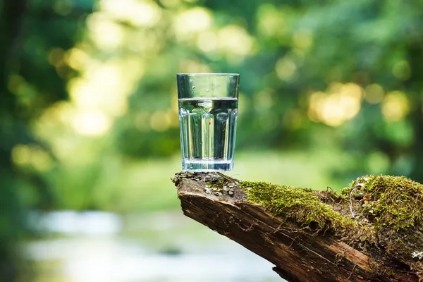 Acqua pulita (concetto sano ) — Foto Stock