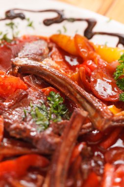 sebzeli ızgara kaburga