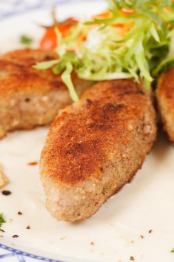 salata ile Beşamel sos