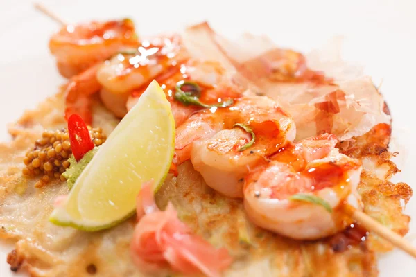 Kebab with shrimps — Stock Photo, Image