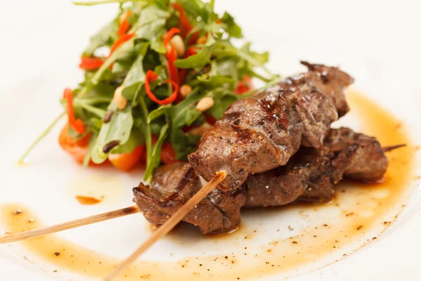 Grilled meat and vegetables — Stock Photo, Image