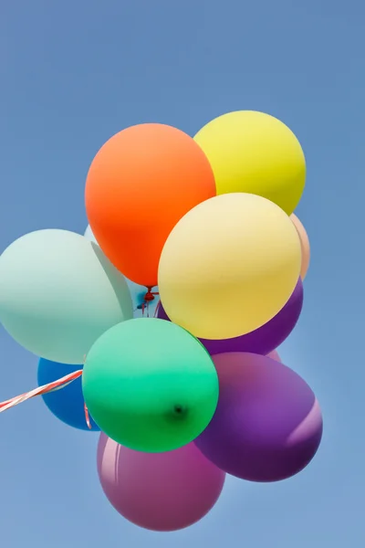 Ballonger i stadsfestival — Stockfoto