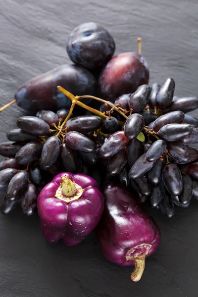 Purple fruits and vegetables — Stock Photo, Image