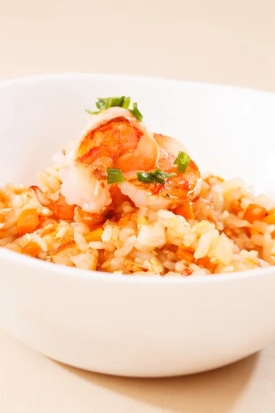 Fried rice with shrimps — Stock Photo, Image