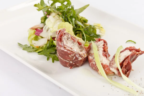 Et salatası ile rulo — Stok fotoğraf