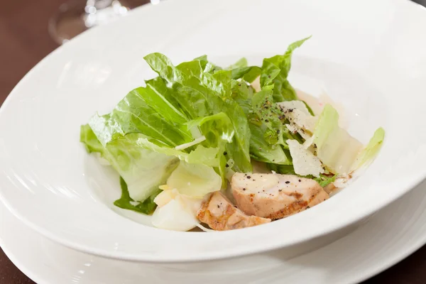 Salad with chicken — Stock Photo, Image