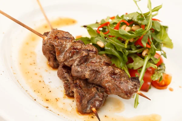 Grilled meat and vegetables — Stock Photo, Image