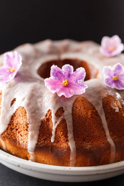 Iced cake — Stock Photo, Image