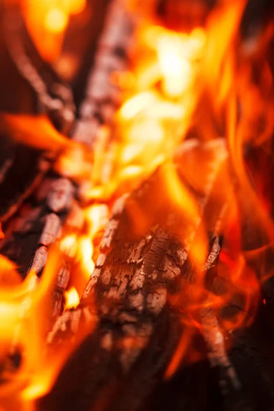 Feuer im Kamin — Stockfoto