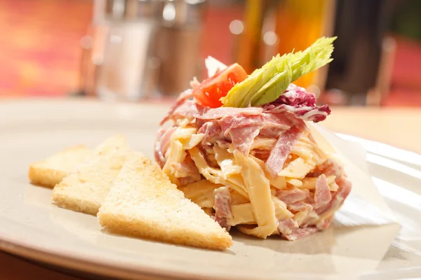 Ensalada de carne —  Fotos de Stock