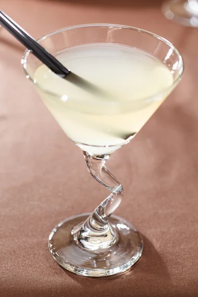 Cocktail in der Bar — Stockfoto