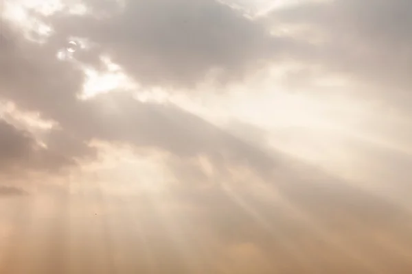 Himlen med solen — Stockfoto