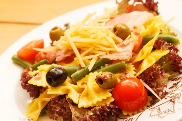 Salad with pasta — Stock Photo, Image