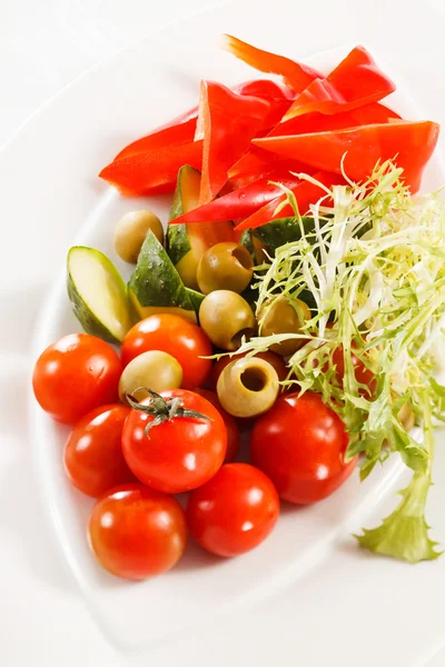 Fresh vegetables on the plate — Stock Photo, Image