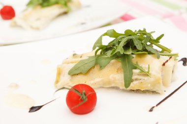 domuz eti ve ricotta Peynirli Cannelloni