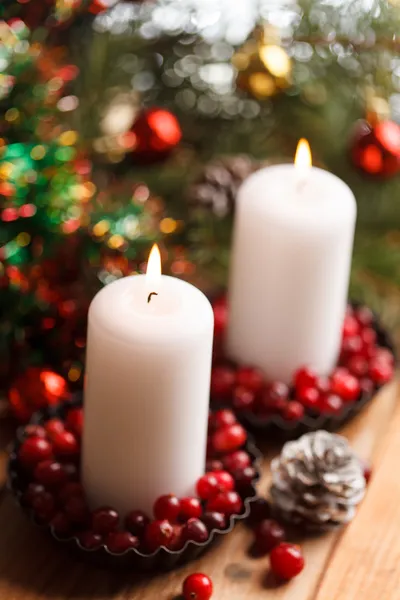 Decorazioni natalizie con candele — Foto Stock