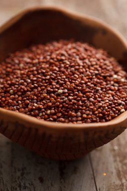 Kırmızı quinoa