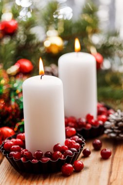 Mumlu Noel süslemeleri.