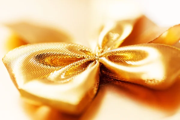 Present with bow — Stock Photo, Image