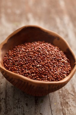 Kırmızı quinoa