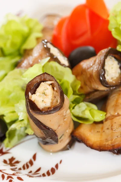 Eggplant rolls stuffed with cottage cheese — Stock Photo, Image