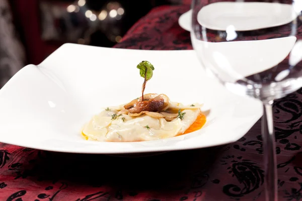 Ravioli with mushroom — Stock Photo, Image