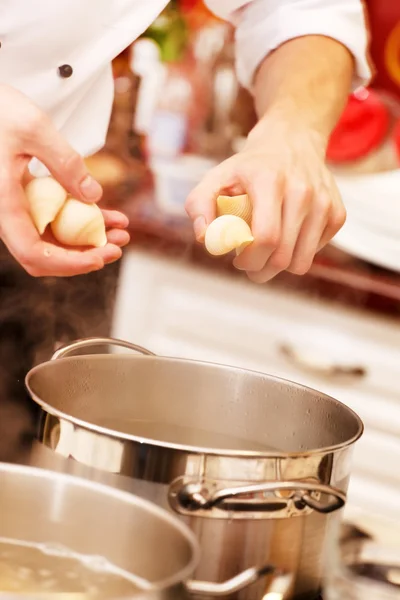 Chef iş başında — Stok fotoğraf