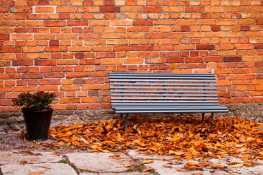 tezgah duvarının yakınında