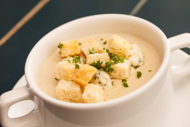 croutons kremalı çorba