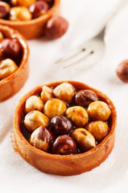 ceviz karamel ile tart