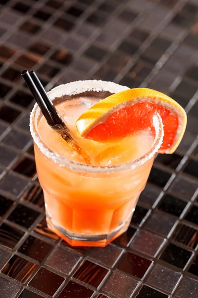 Cocktail with grapefruit — Stock Photo, Image