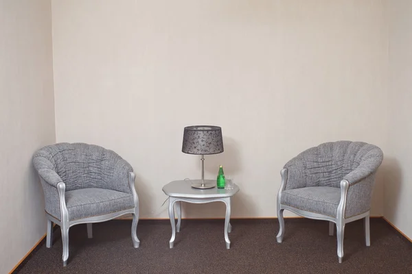 Intérieur de la chambre d'hôtel confortable moderne — Photo