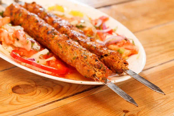 Kebab op spiesjes — Stockfoto