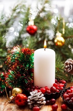 Mumlu Noel süslemeleri.