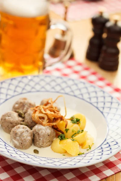 Boulettes de viande aux pommes de terre — Photo