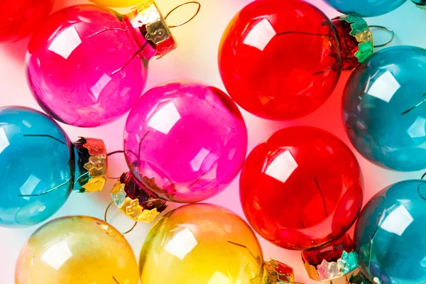 Kleurrijke kerstballen — Stockfoto