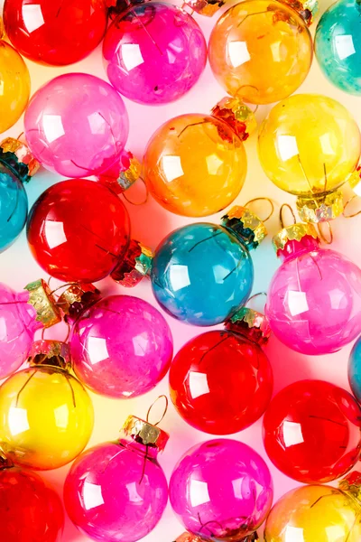 Bolas de Natal coloridas — Fotografia de Stock