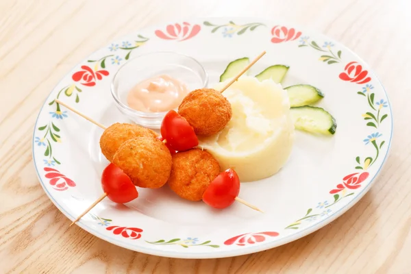 Chicken balls with mashed potatoes — Stock Photo, Image