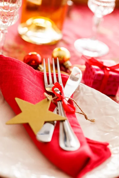 Weihnachtstisch gedeckt — Stockfoto