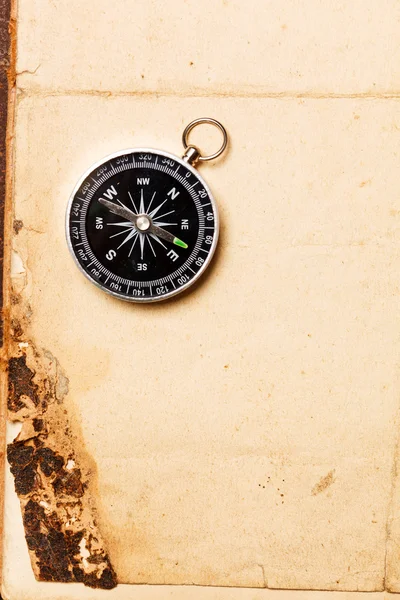 Compass on vintage paper — Stock Photo, Image