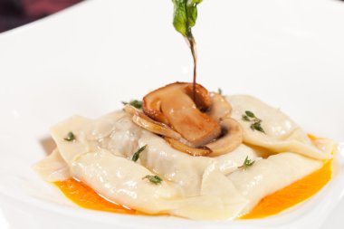 Mantarlı Ravioli