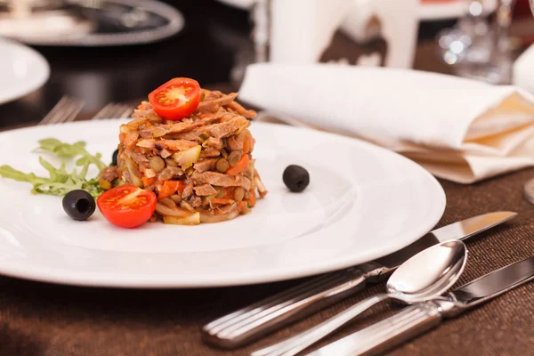 Ensalada de carne — Foto de Stock