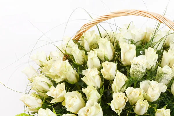 Roses in the basket — Stock Photo, Image